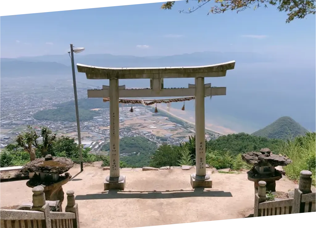 高屋神神社本宮（天空の鳥居）