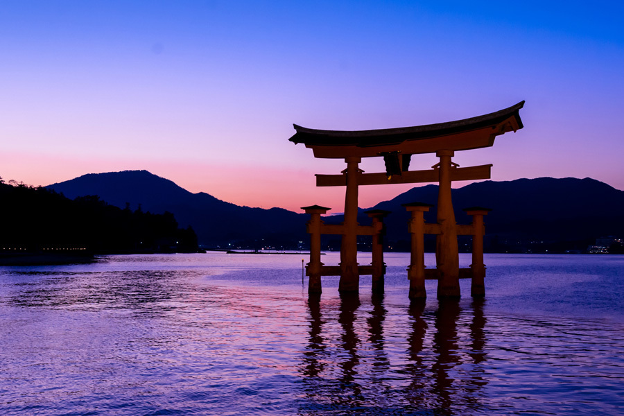 厳島神社