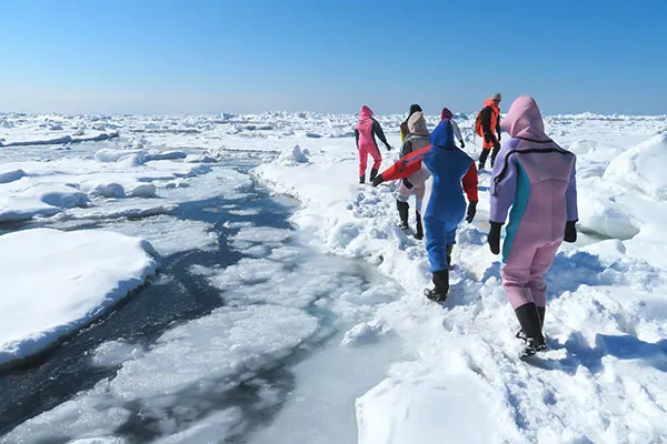 知床流氷ウォーク