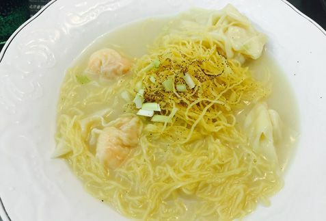 ワンタン麺