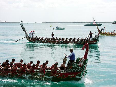 海人たちの祭典、「ハーリー」