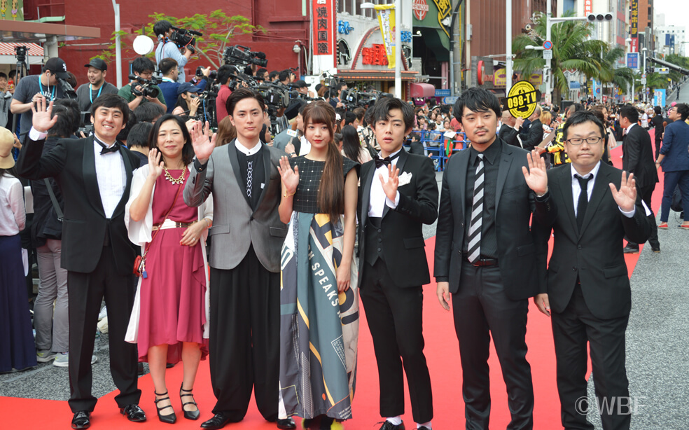 快晴の沖縄！レッドカーペットに名だたるスターたちが大集結＠沖縄国際映画祭