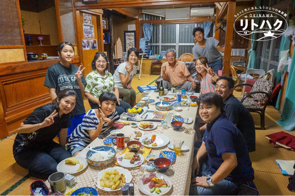 島の人とのふれあいが、忘れられない旅をつくる。沖縄・久米島のホームビジット体験