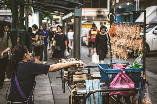 バンコク旅行でおすすめ！屋台街で楽しむタイのローカルグルメ