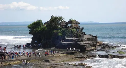 バリ島旅行｜タナロット寺院