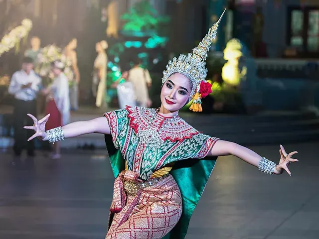 社員旅行革命｜タイ・タイ古典舞踊ショー