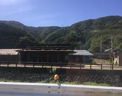 石屋根倉庫