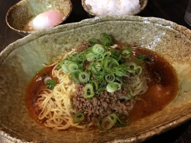 中国｜汁なし担々麺